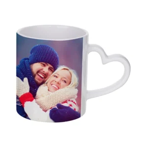taza blanca para sublimación con asa corazón