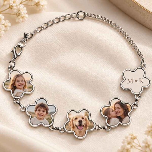 Pulsera con fotografías familiares